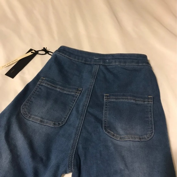 NEW Curvy denim jeans - Picture 5 of 8